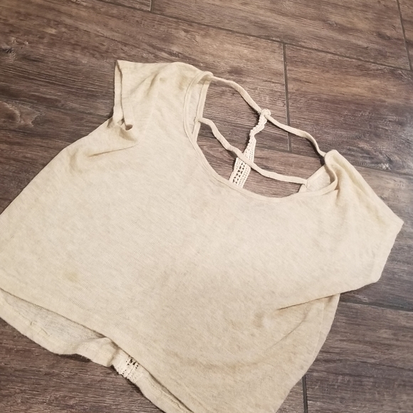 Charlotte russe beige tee - Picture 1 of 3